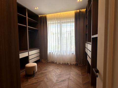 будинок за адресою Срібляста вул.