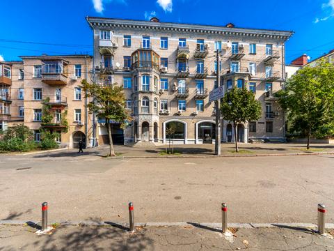 коммерческая по адресу Лютеранская ул., 21