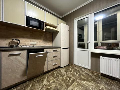 квартира за адресою Софії Русової вул., 7