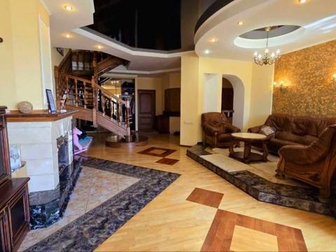 квартира за адресою Володимира Моссаковського вул. (Клари Цеткін), 8