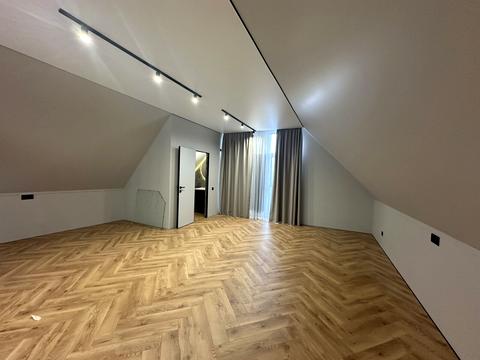 дом по адресу Шляхова, 10