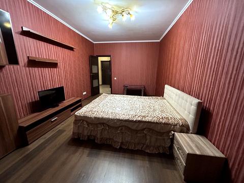 квартира по адресу Драгоманова ул., 2-Б