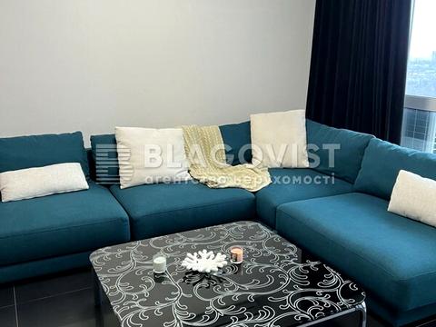 квартира за адресою Зарічна вул., 4
