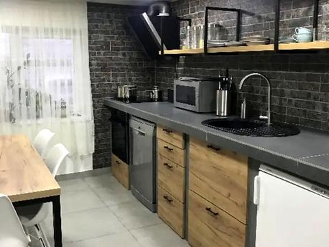 будинок за адресою с. Оноківці, Вишнева, 25