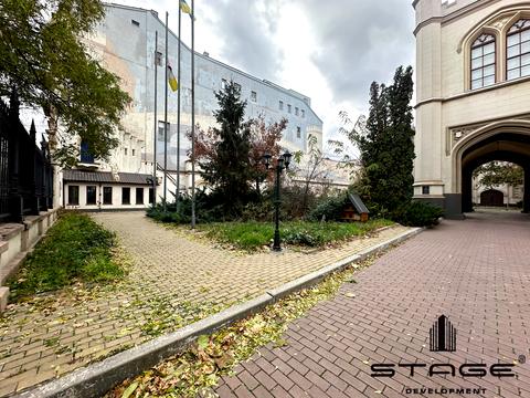 комерційна за адресою Гоголя вул., 2