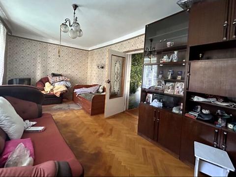 квартира за адресою Родини Барвінських вул., 18