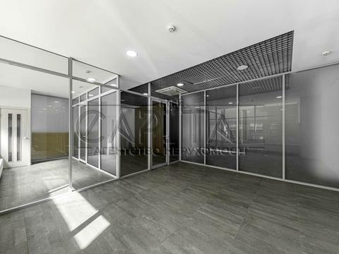 комерційна за адресою Єжи Ґедройця вул. (Тверська), 1