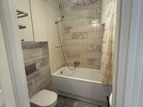 квартира за адресою Регенераторна вул., 4 к10