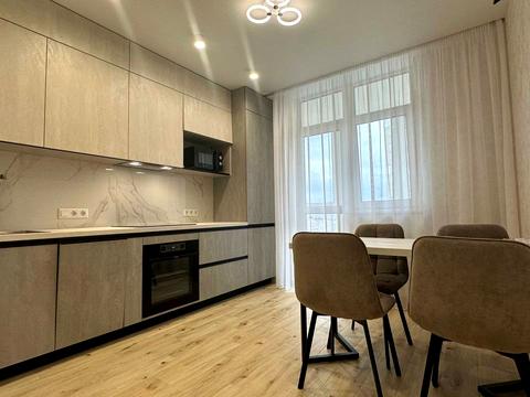 квартира по адресу Ревуцкого ул., 40