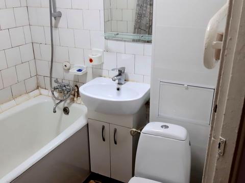 квартира за адресою Верховної Ради бульв., 28