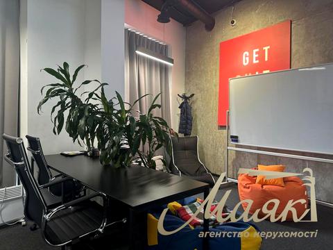 коммерческая по адресу Антоновича ул. (Горького), 74