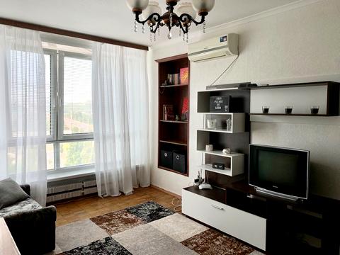 квартира за адресою Івана Миколайчука вул. (Серафимовича), 5