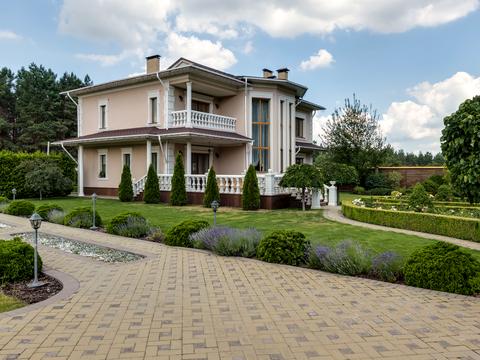 будинок за адресою с. Нещерів, Пархоменко