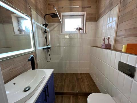 дом по адресу с. Забучье, Рідна