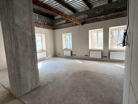 комерційна за адресою Полкова вул., 76