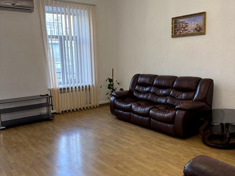 квартира за адресою Шота Руставелі вул., 34