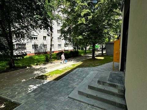 комерційна за адресою Кульпарківська вул., 190