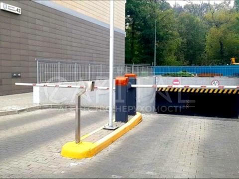 паркомісце за адресою Берестейський просп. (Перемоги), 42а