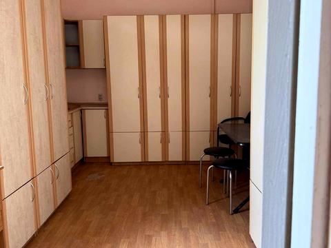 комерційна за адресою Геологів вул., 1/1