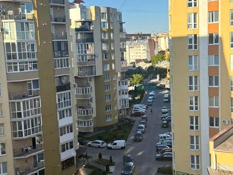 квартира за адресою Білогірська вул., 18є