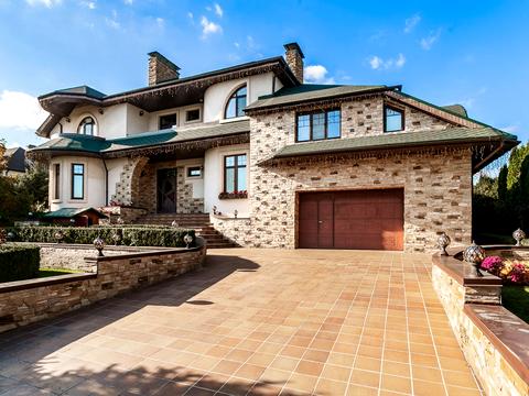 будинок за адресою Центральна