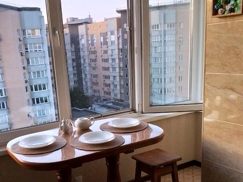 квартира за адресою Раїси Окіпної вул., 5