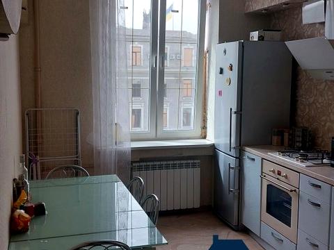 квартира по адресу Майдан конституції, 2/2