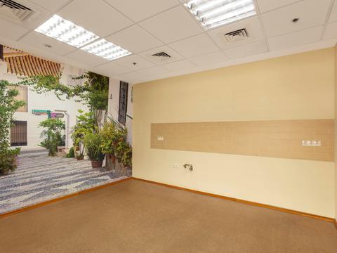 коммерческая по адресу Николая Амосова ул., 12