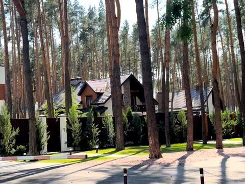 будинок за адресою Лугова