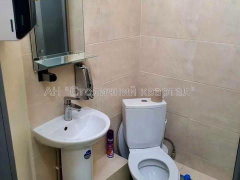 комерційна за адресою Леся Курбаса просп., 1-Б