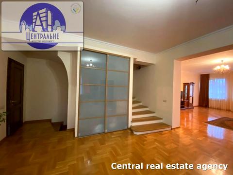 дом по адресу Гостомельська ул. (Курильська)