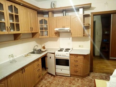 квартира за адресою Ревуцького вул., 5