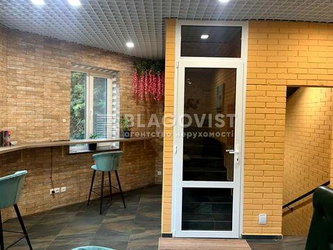 комерційна за адресою гетьмана Сагайдачного, 49а