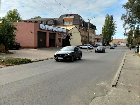 комерційна за адресою Універсальний пров., 11а