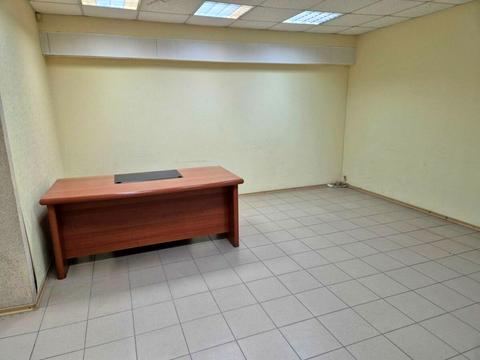 комерційна за адресою Василя Сергієнка вул. (Задніпровська), 48