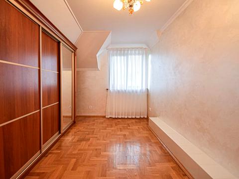 дом по адресу Леси Украинки ул., 1