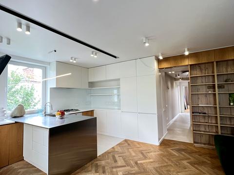 квартира за адресою Академіка Степана Рудницького вул., 34