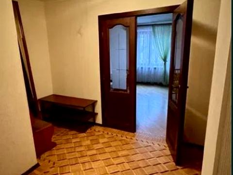 квартира за адресою Базарна вул., 1