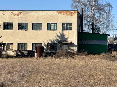комерційна за адресою Шкільна вул., 1