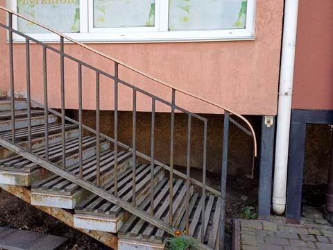 комерційна за адресою Соборна, 33