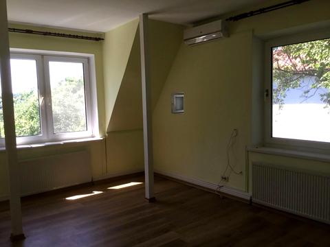 дом по адресу Добровольчих Батальйонів ул. (Панфіловців)