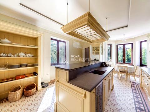 будинок за адресою Заповідна