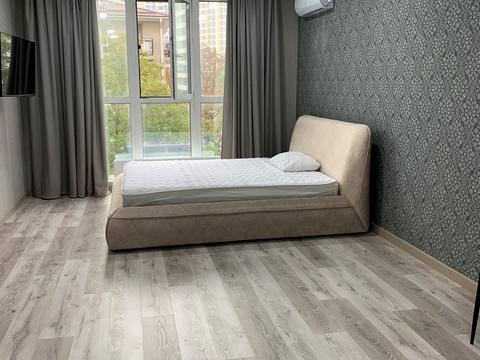 квартира за адресою Літературна вул., 10 б