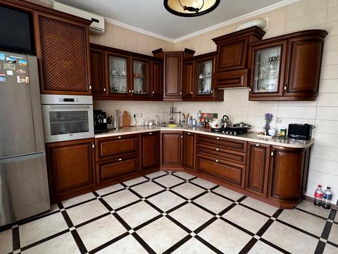 будинок за адресою Богдана Хмельницького