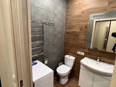 квартира за адресою Академіка Амосова вул., 67