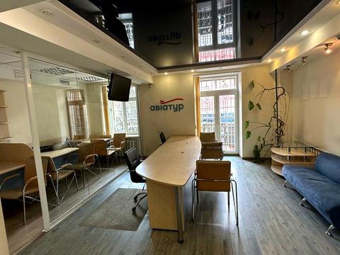 коммерческая по адресу Дмитрия Яворницкого просп. (Карла Маркса), 55