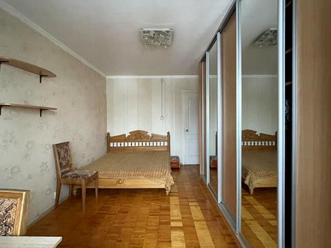 комната по адресу Голосеевский просп. (40-летия Октября), 21