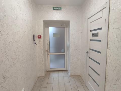 комерційна за адресою вул. Дворецька, 46