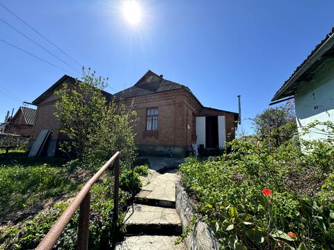 будинок за адресою Левка Лук'яненка вул. (Декабристів)