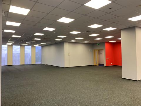 коммерческая по адресу Николая Амосова ул., 12